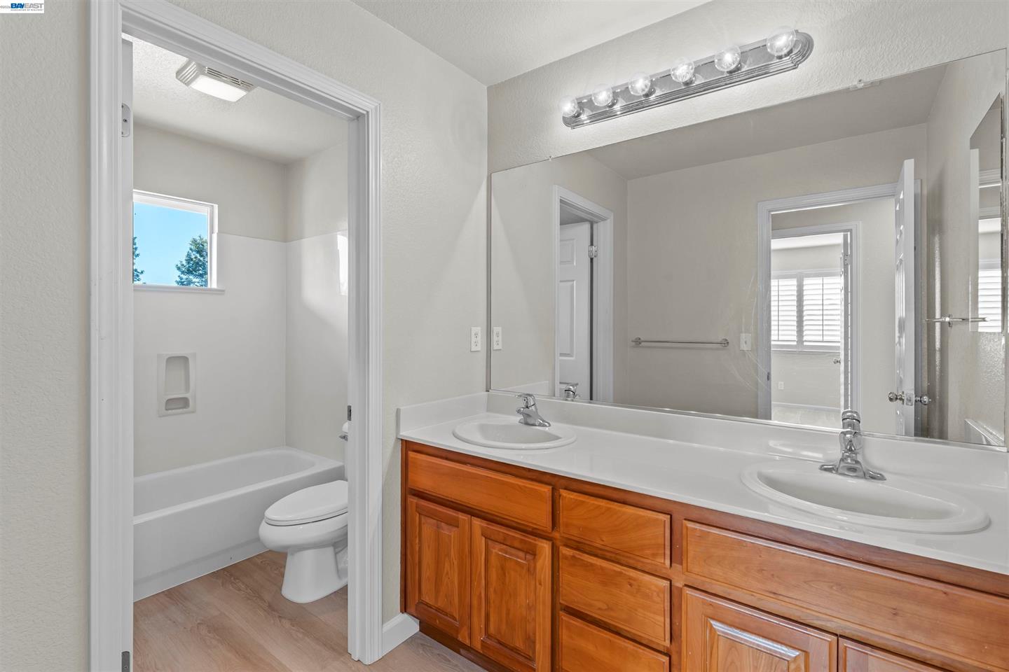 2652 Crescent Way photo 49