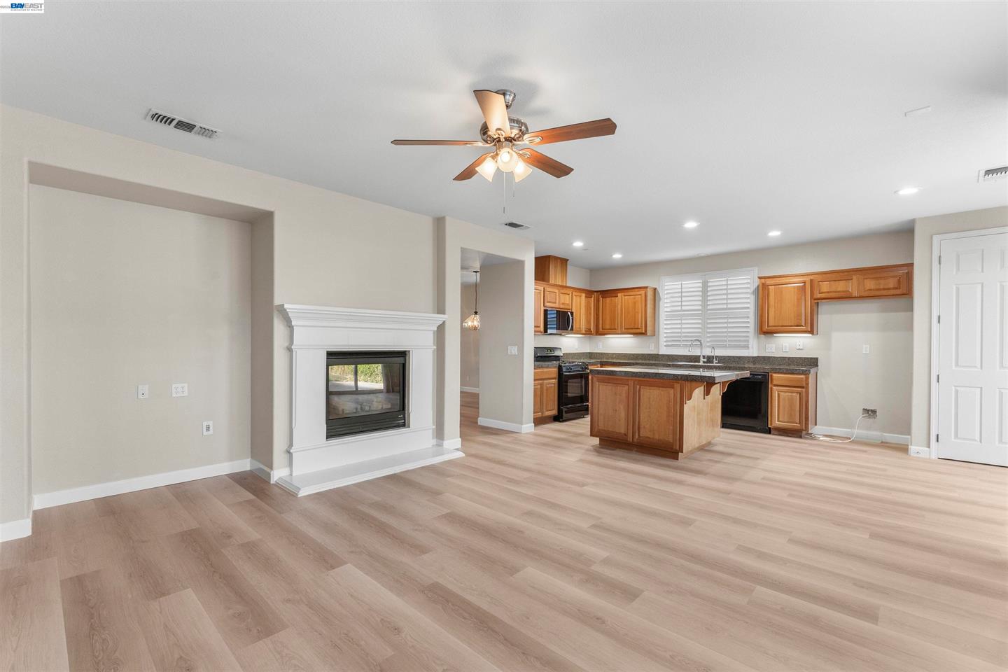 2652 Crescent Way photo 10