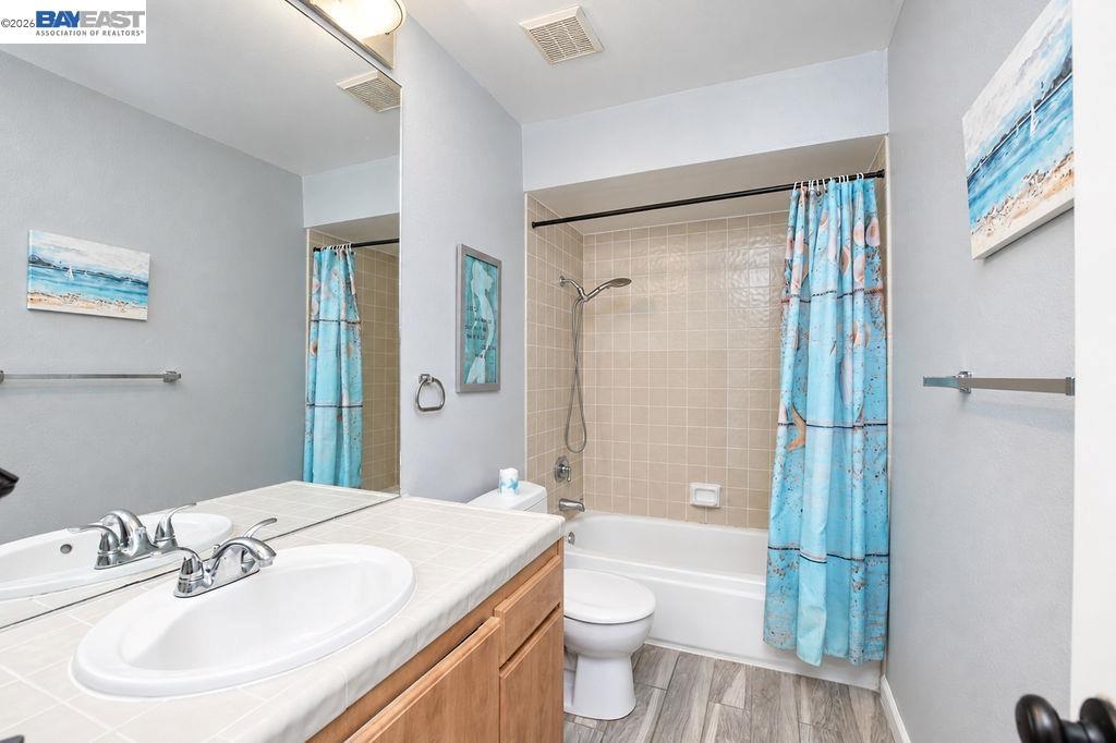 4681 Spinnaker Way photo 28