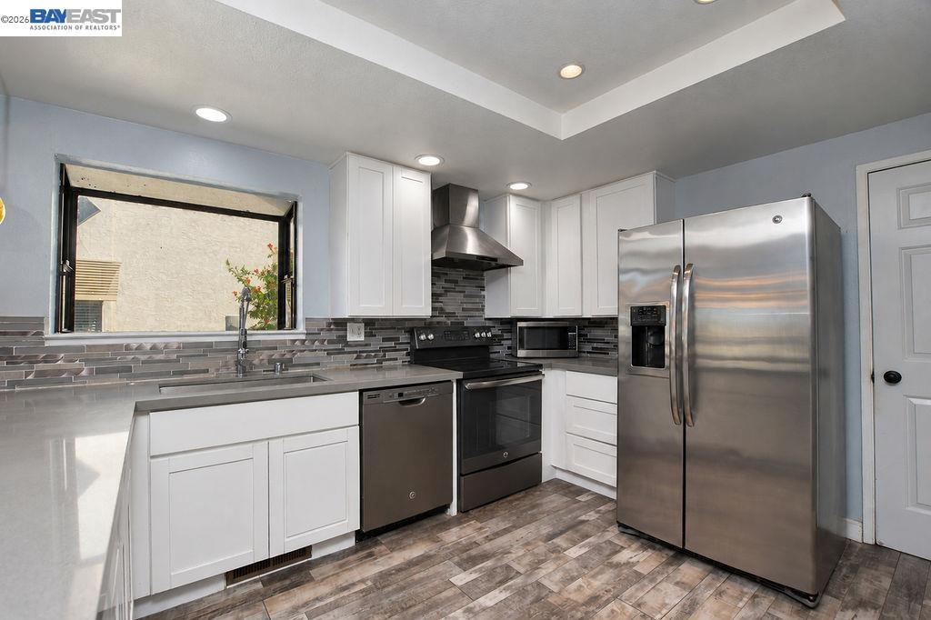 4681 Spinnaker Way photo 30