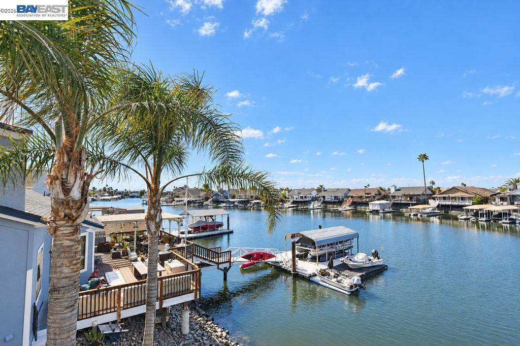 4681 Spinnaker Way photo 4