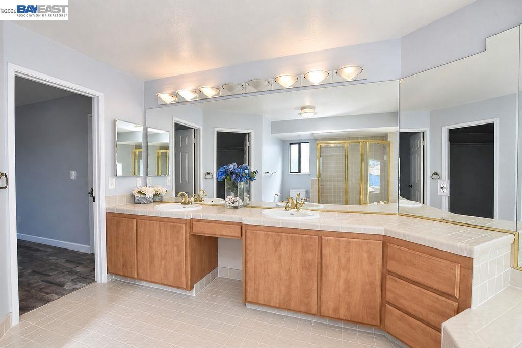 4681 Spinnaker Way photo 37