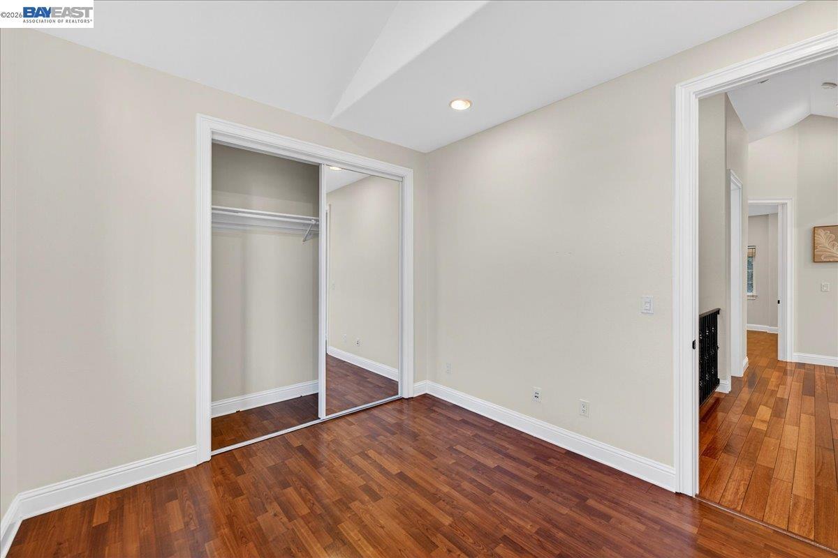 725 W Hacienda AVE photo 32