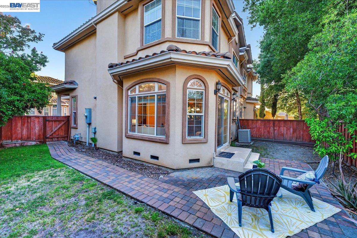725 W Hacienda AVE photo 49