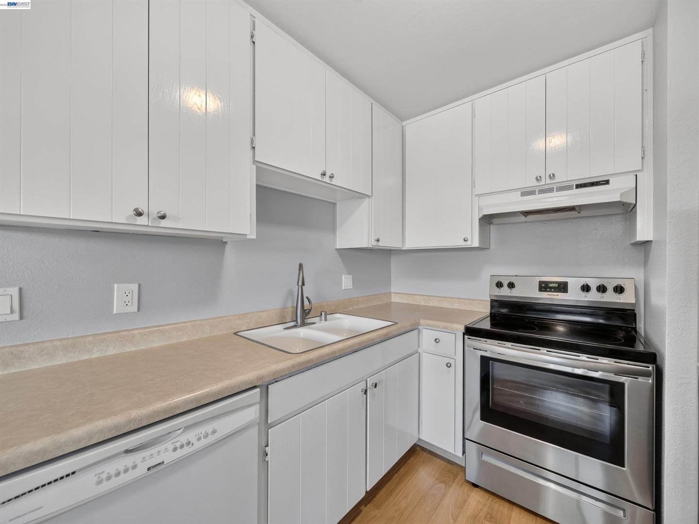 185 Union Ave #14 photo 14