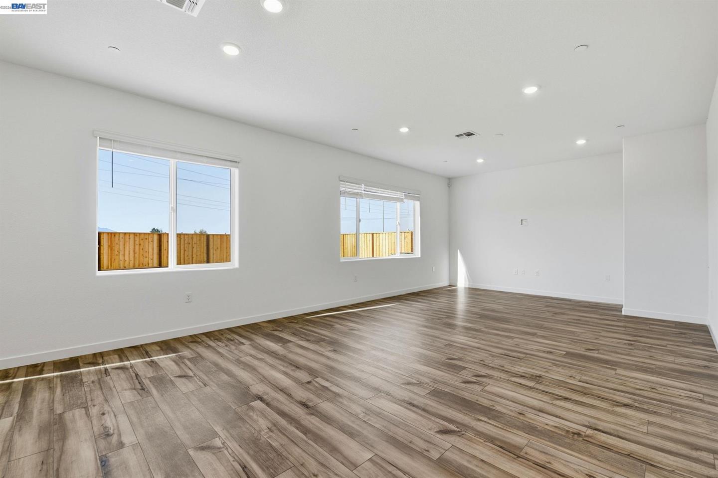 1008 Bluebell Circle photo 4