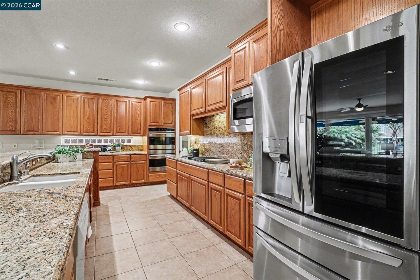 5666 Oakmont Ct photo 17