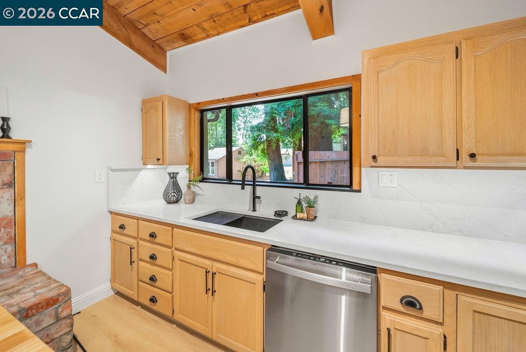 18103 La Verne Dr photo 14