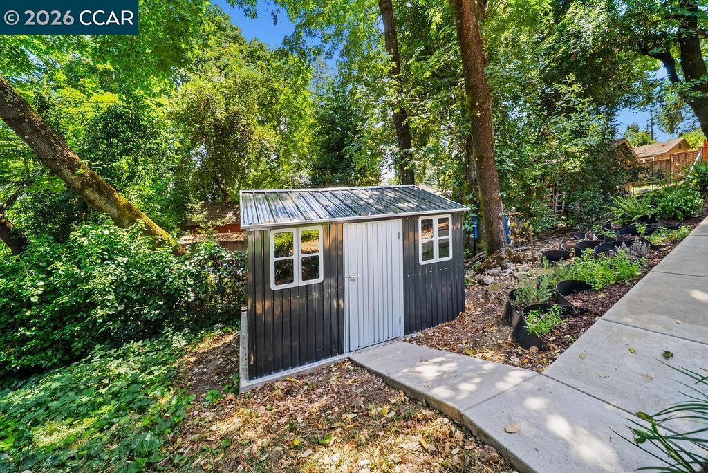 18103 La Verne Dr photo 41