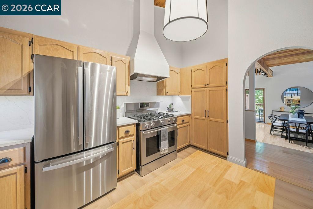 18103 La Verne Dr photo 6