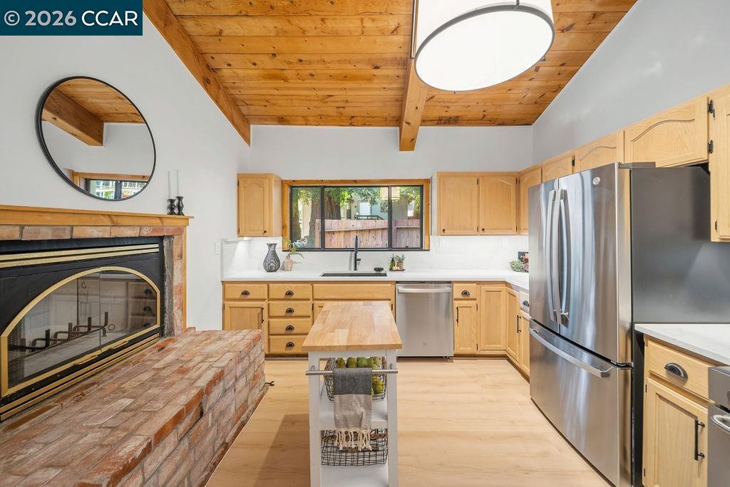 18103 La Verne Dr photo 7