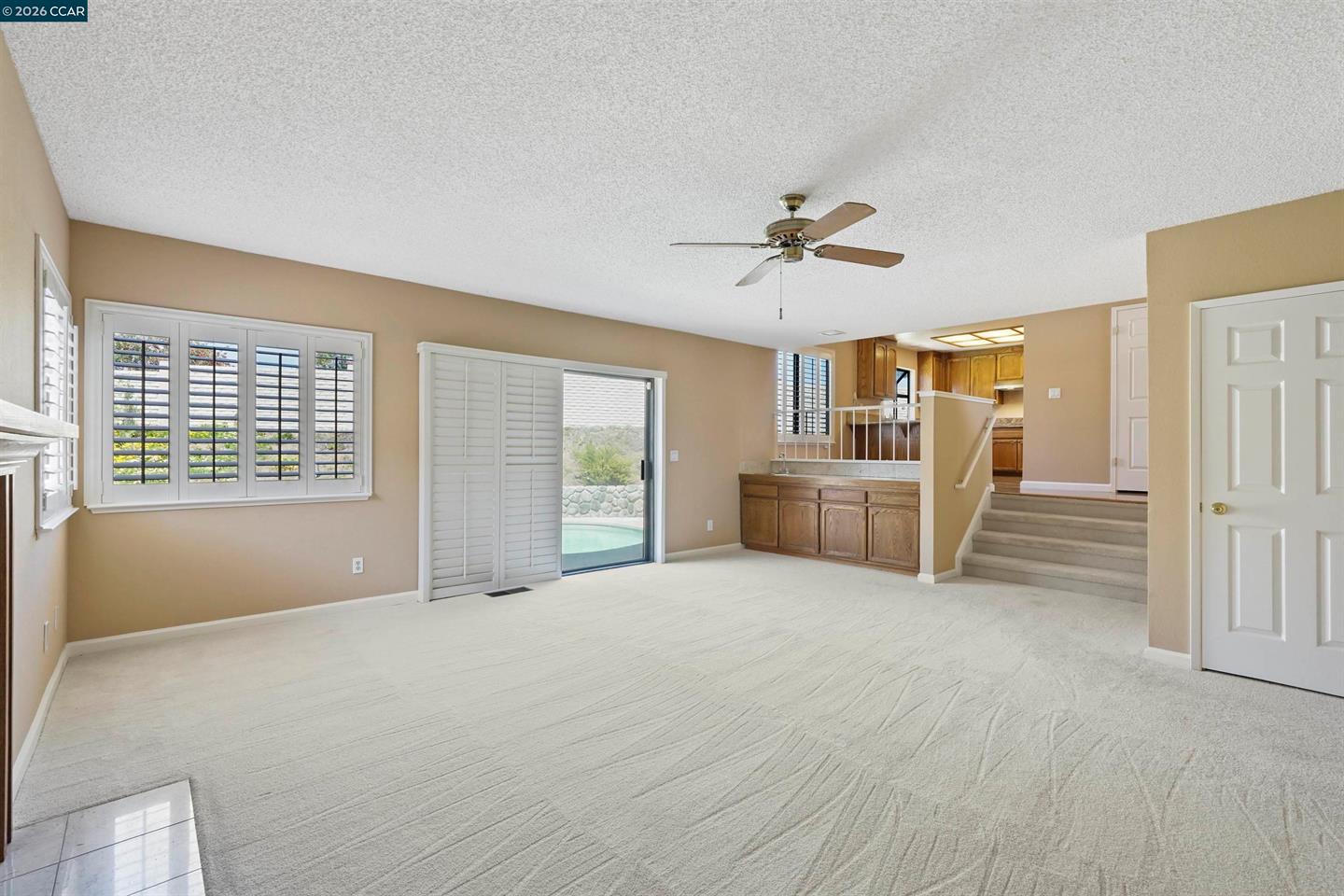 5535 Edgeview Dr photo 15