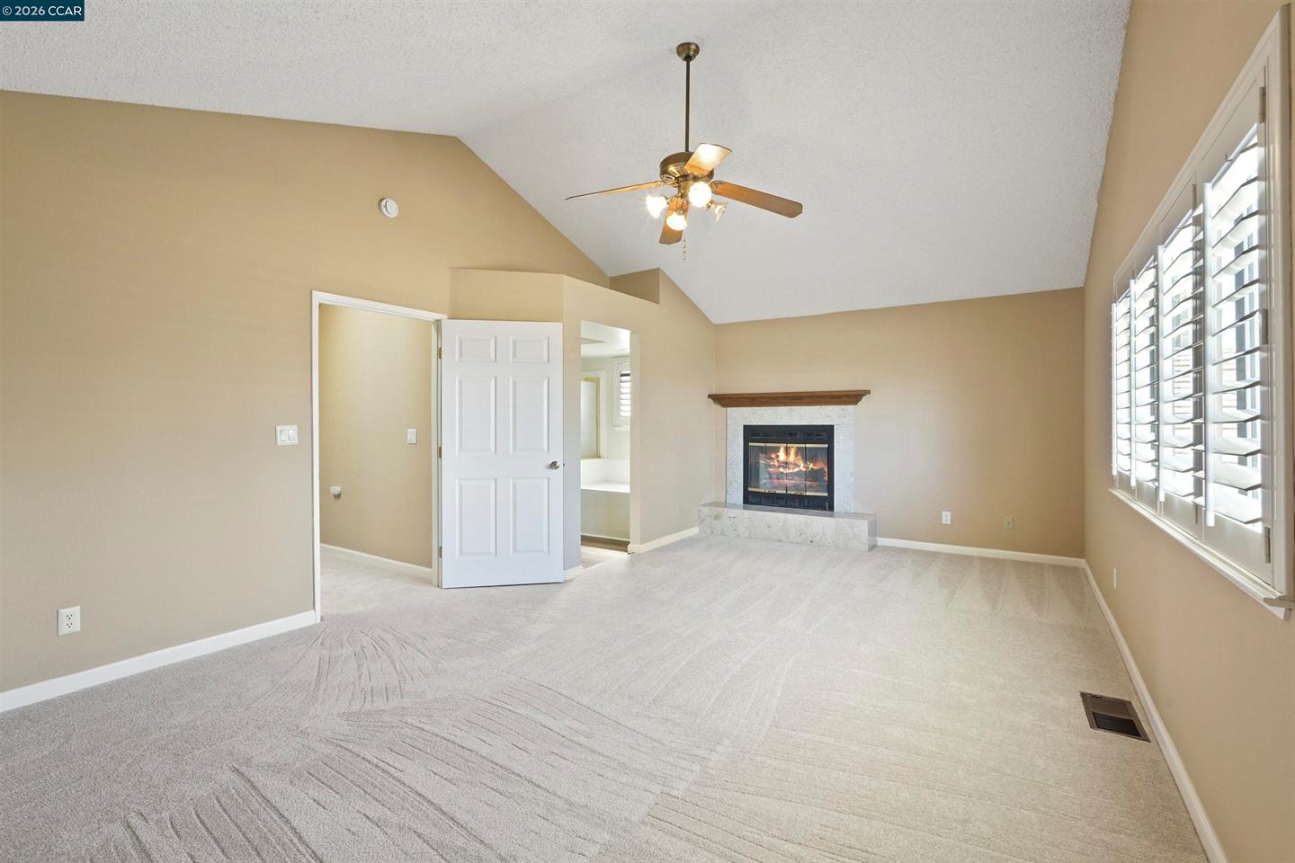 5535 Edgeview Dr photo 18