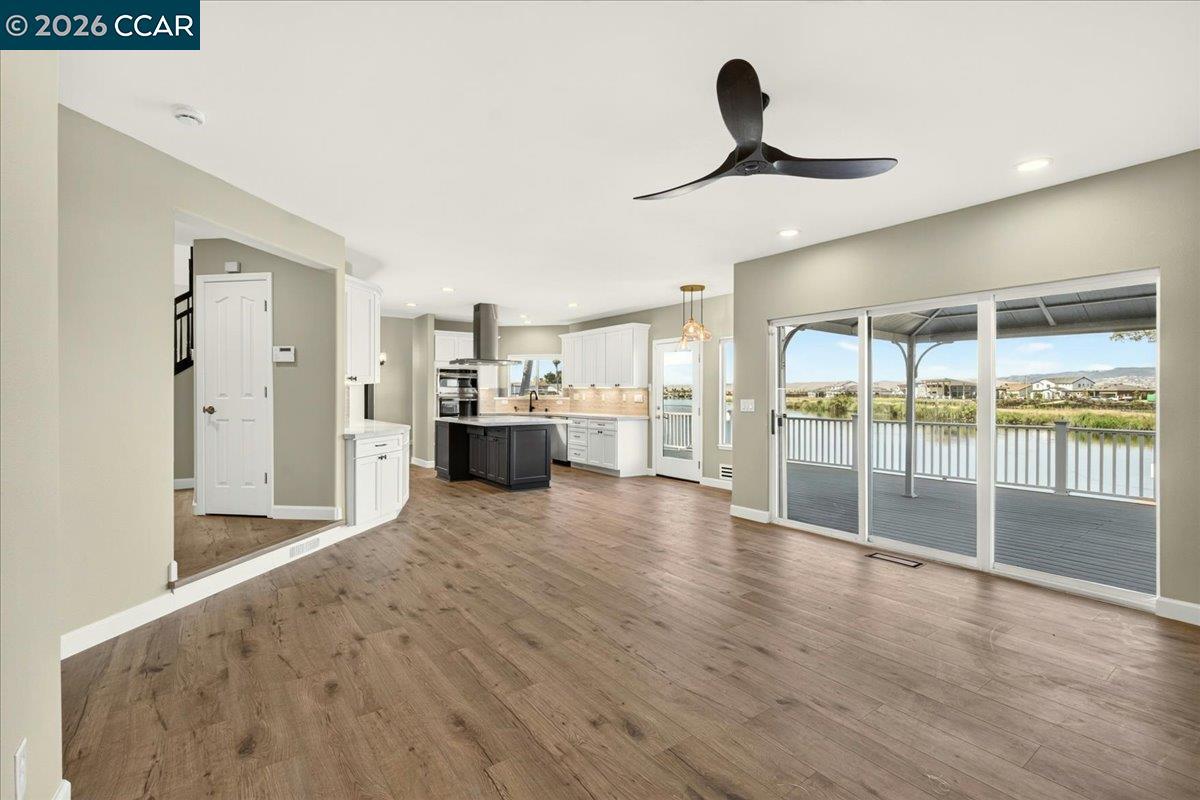 4880 Discovery Pt photo 38