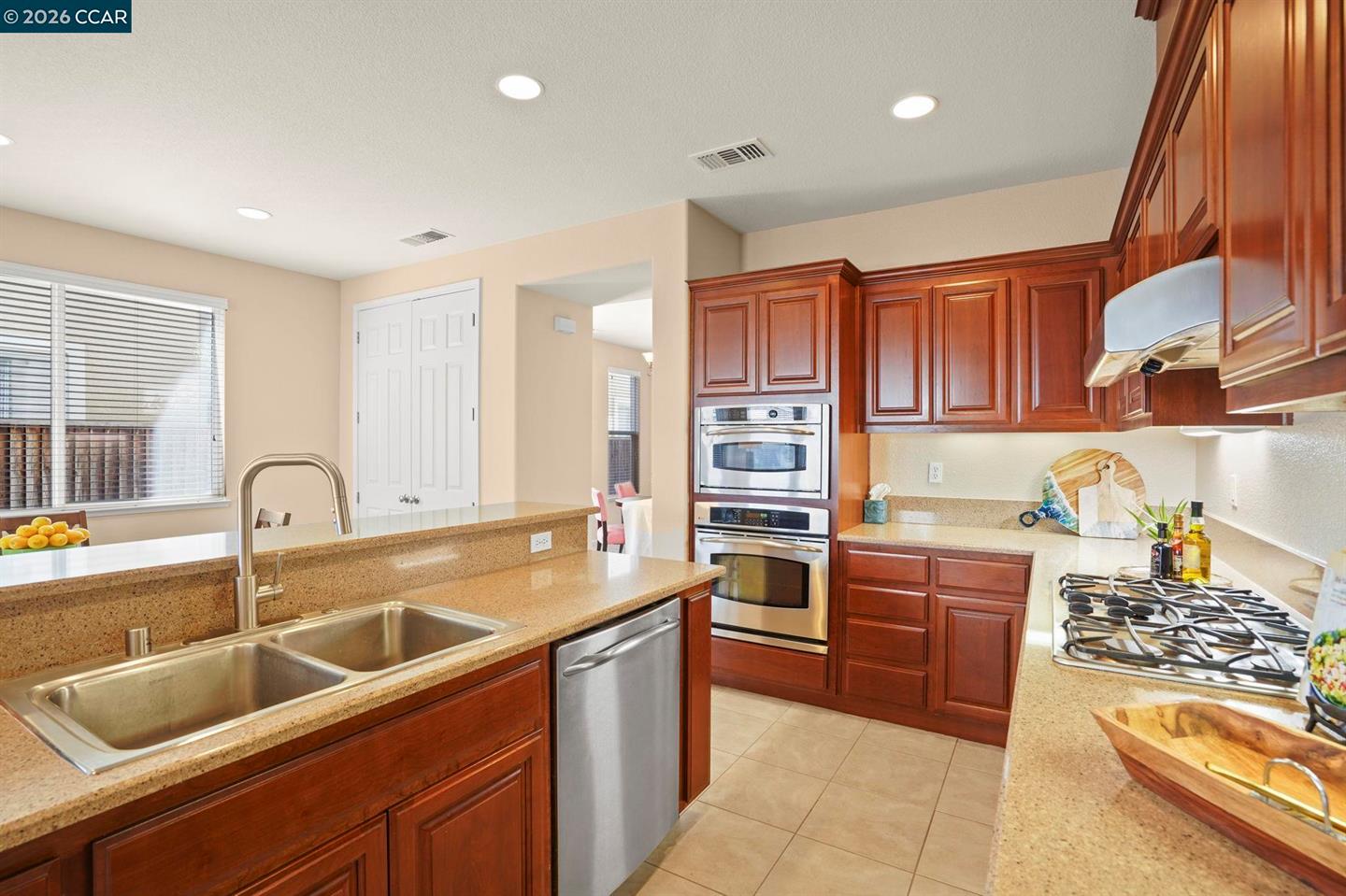 507 Livingston Court photo 20