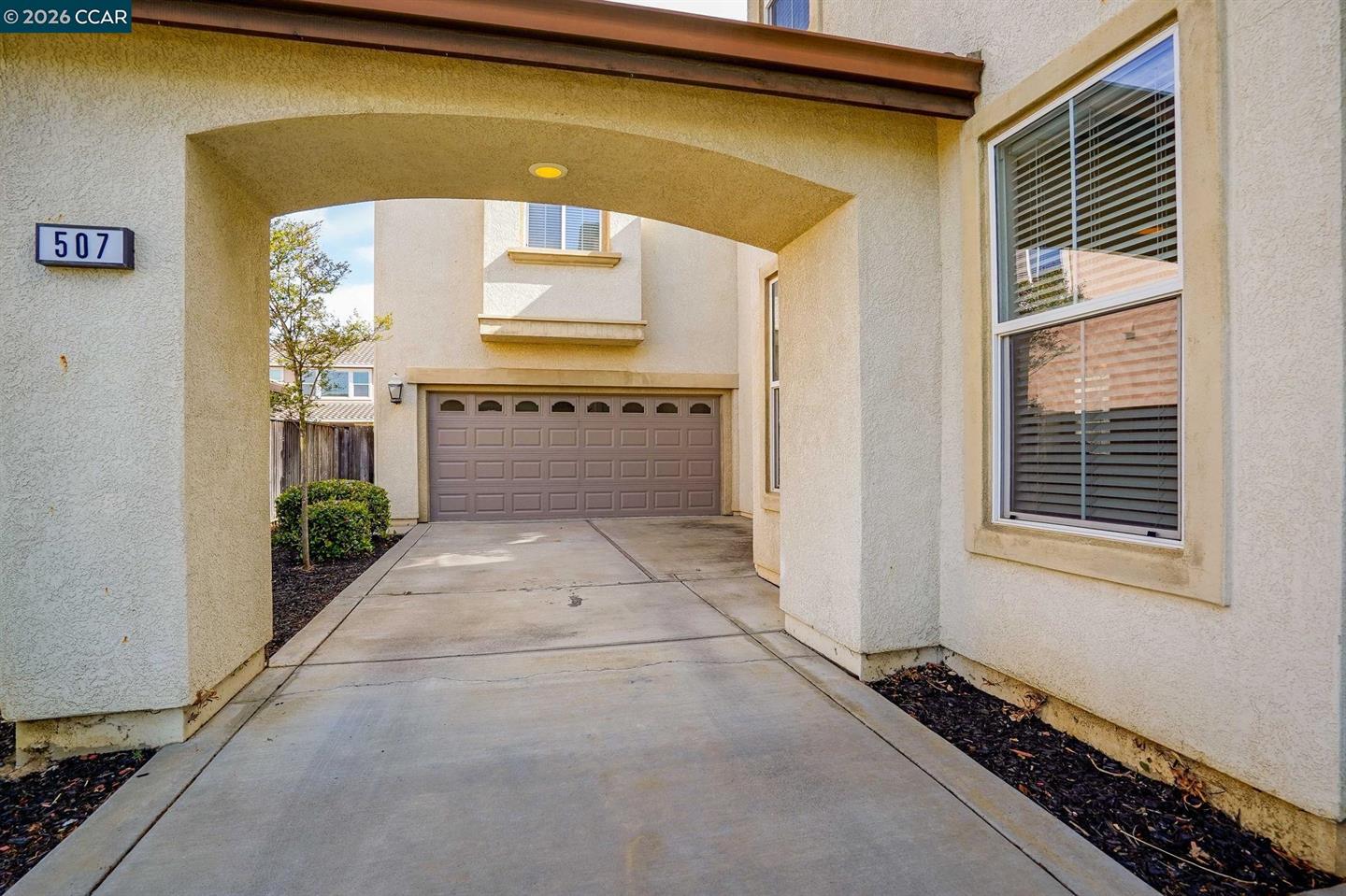 507 Livingston Court photo 4