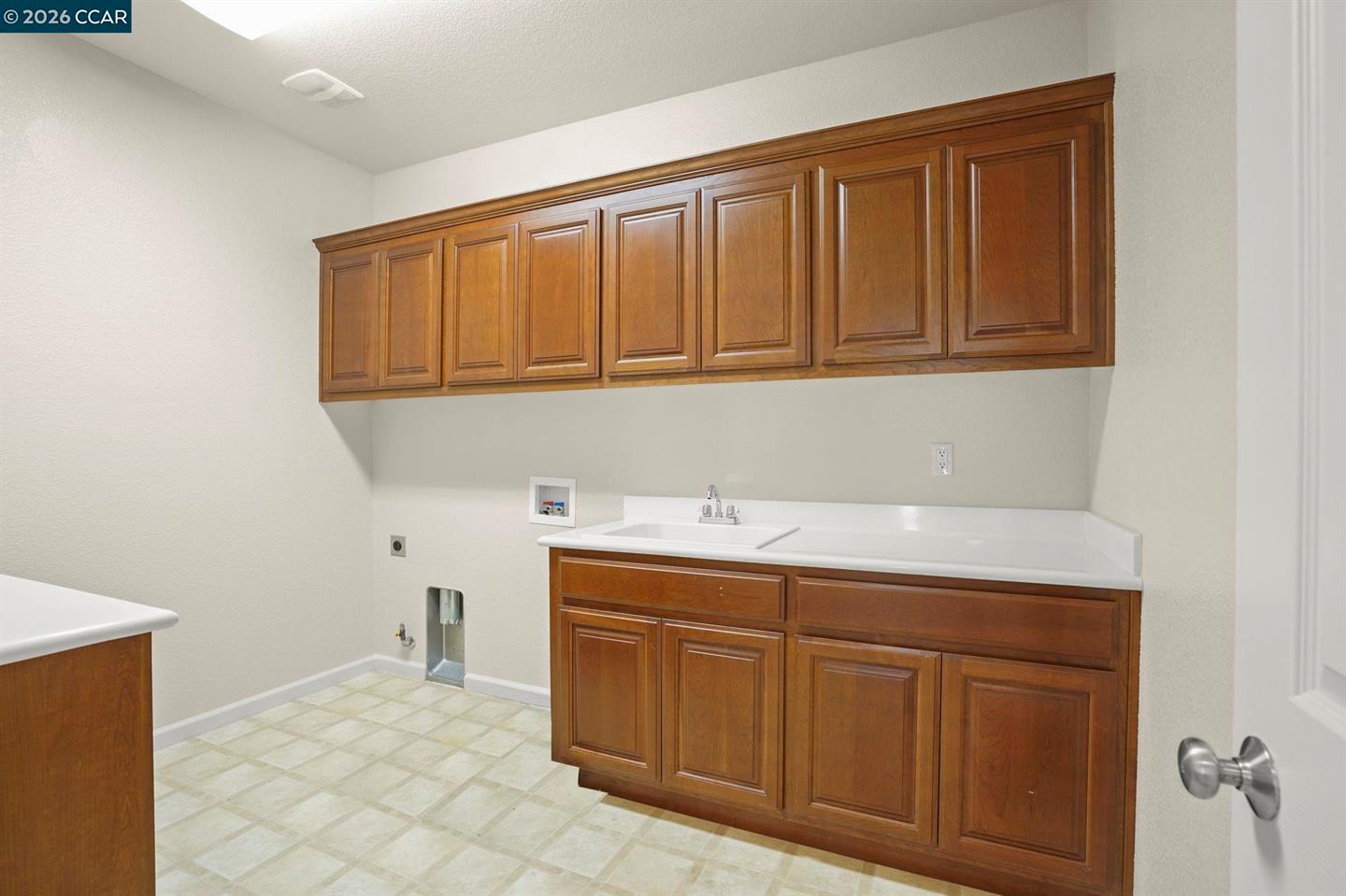 507 Livingston Court photo 39