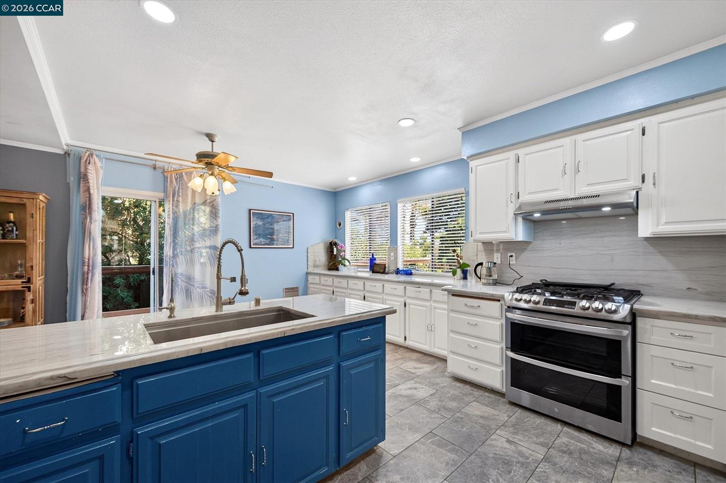 2353 Wayfarer Dr photo 17