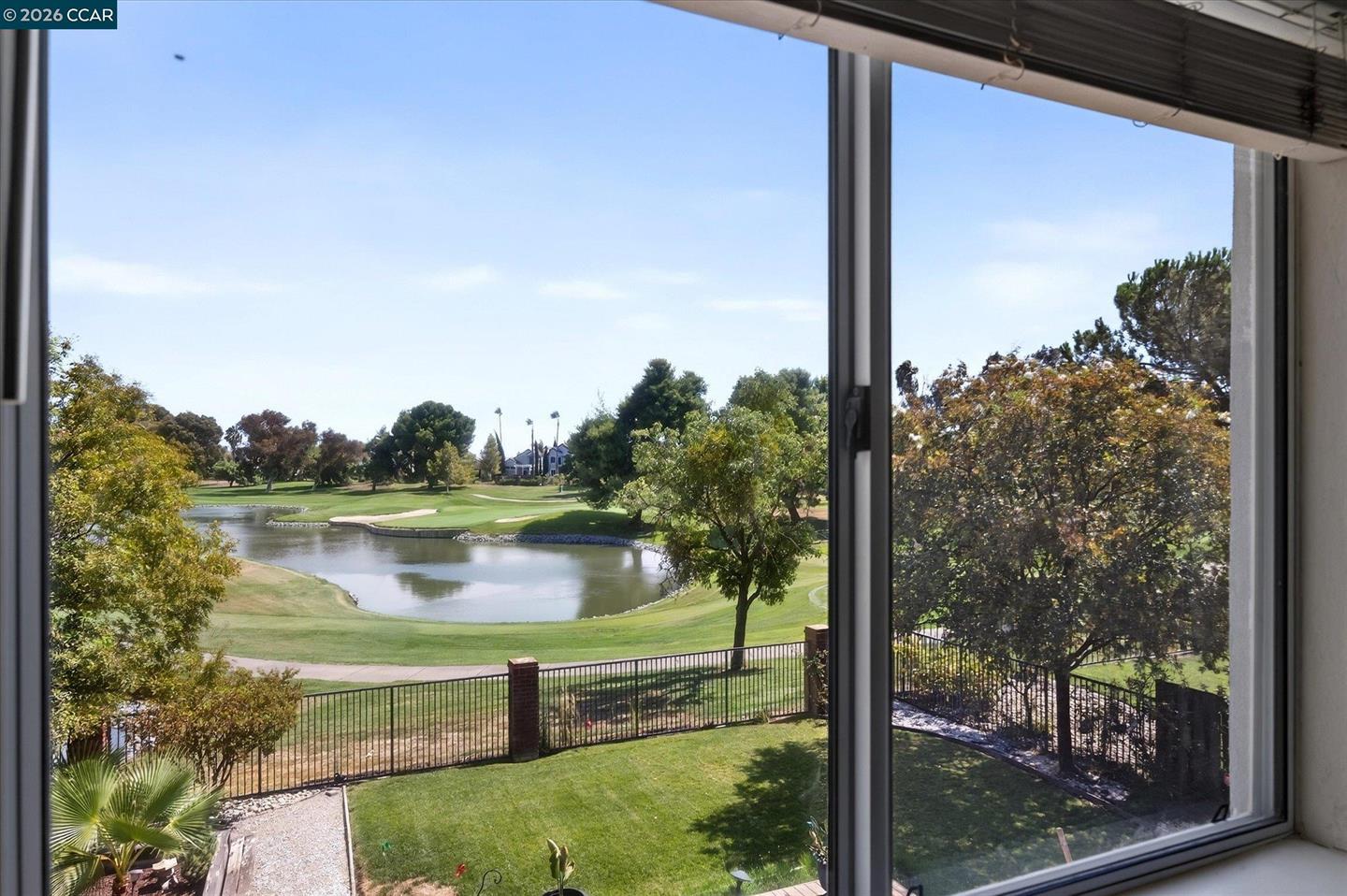 2353 Wayfarer Dr photo 29