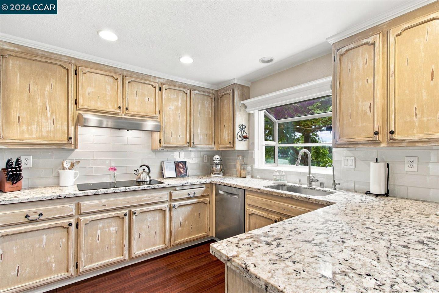 1280 Saint Andrews Dr photo 15