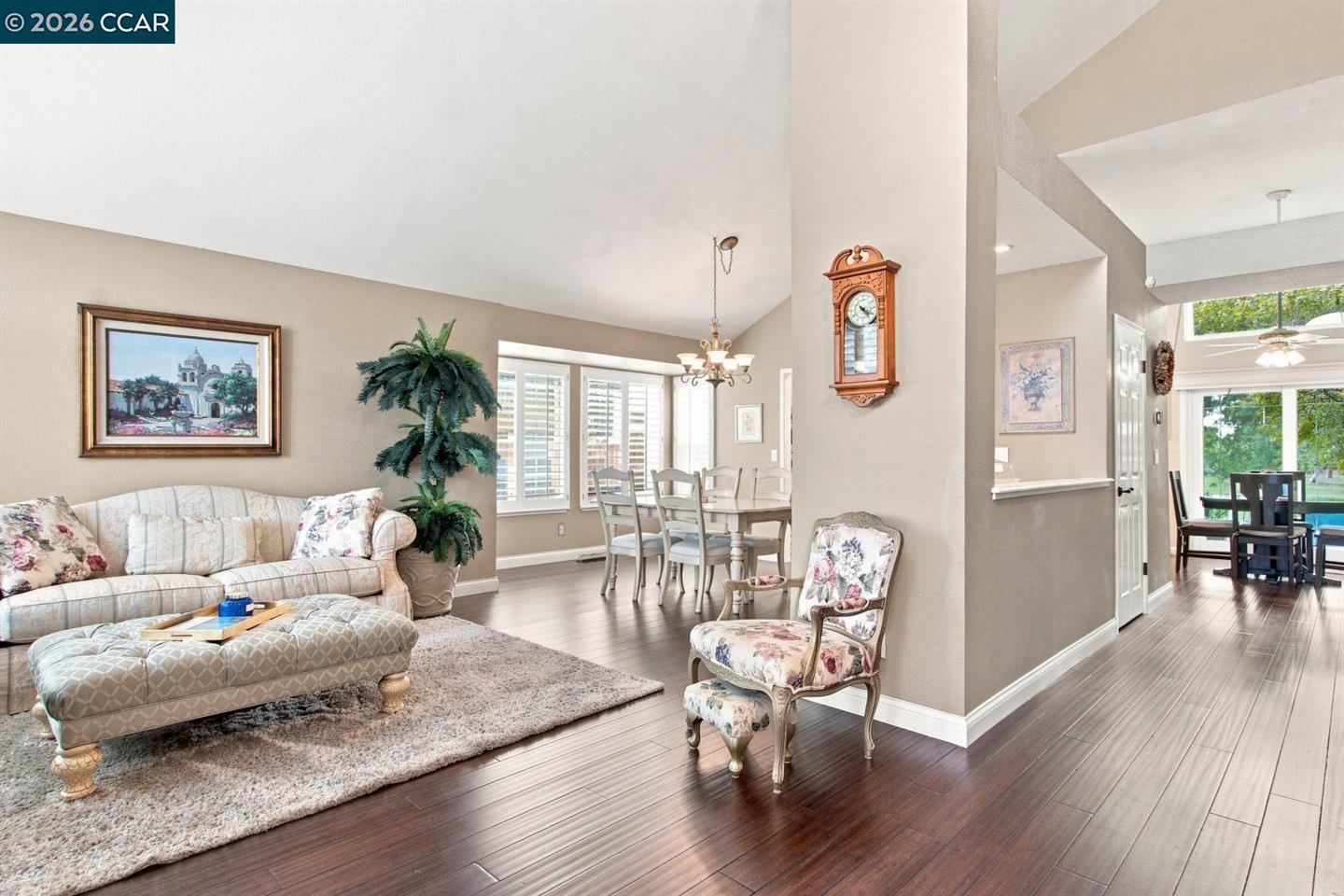 1280 Saint Andrews Dr photo 3