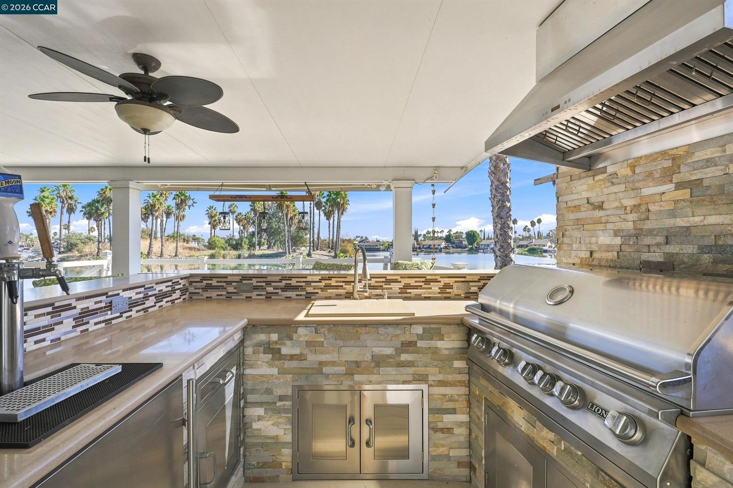 825 Discovery Bay Blvd photo 29