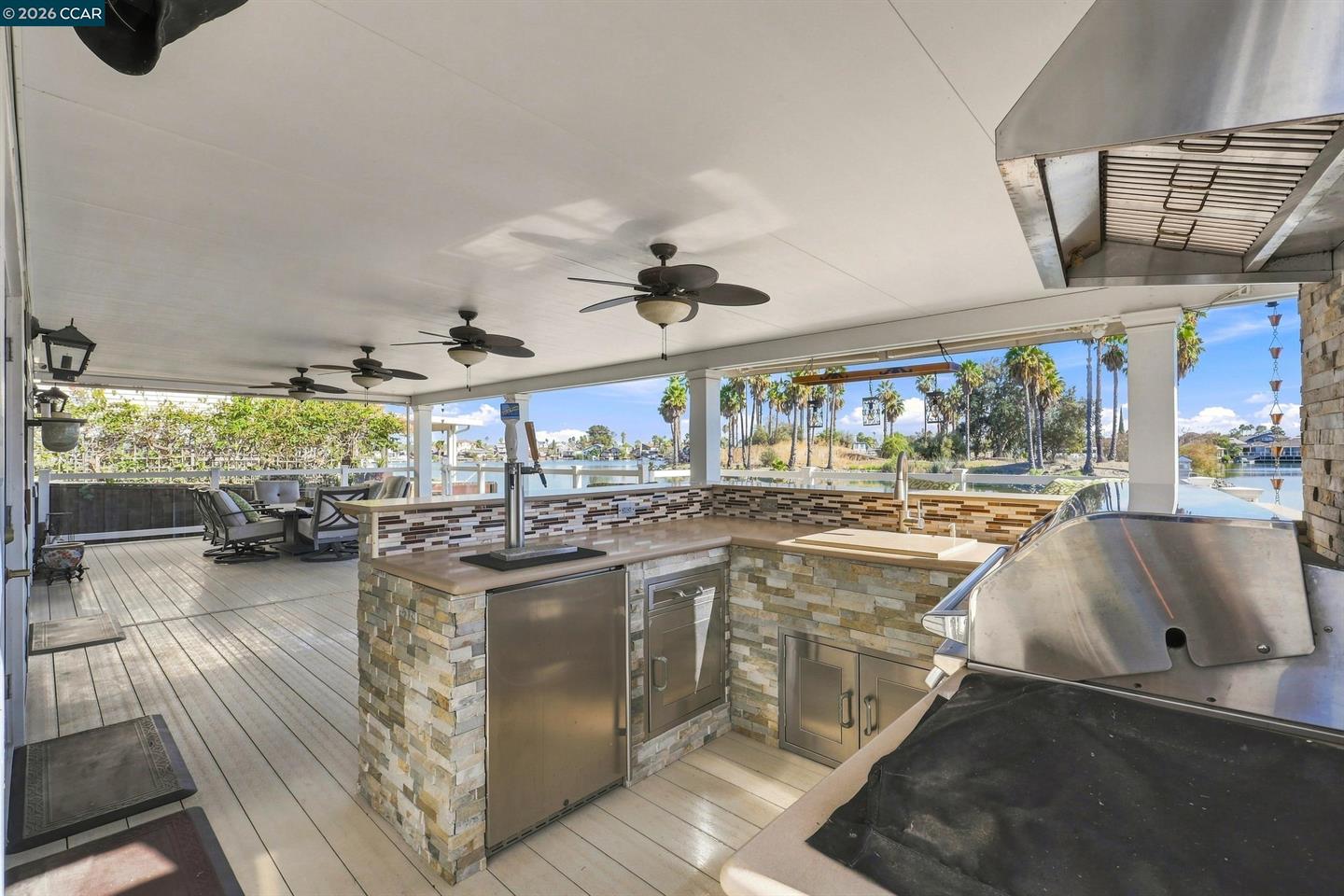 825 Discovery Bay Blvd photo 30