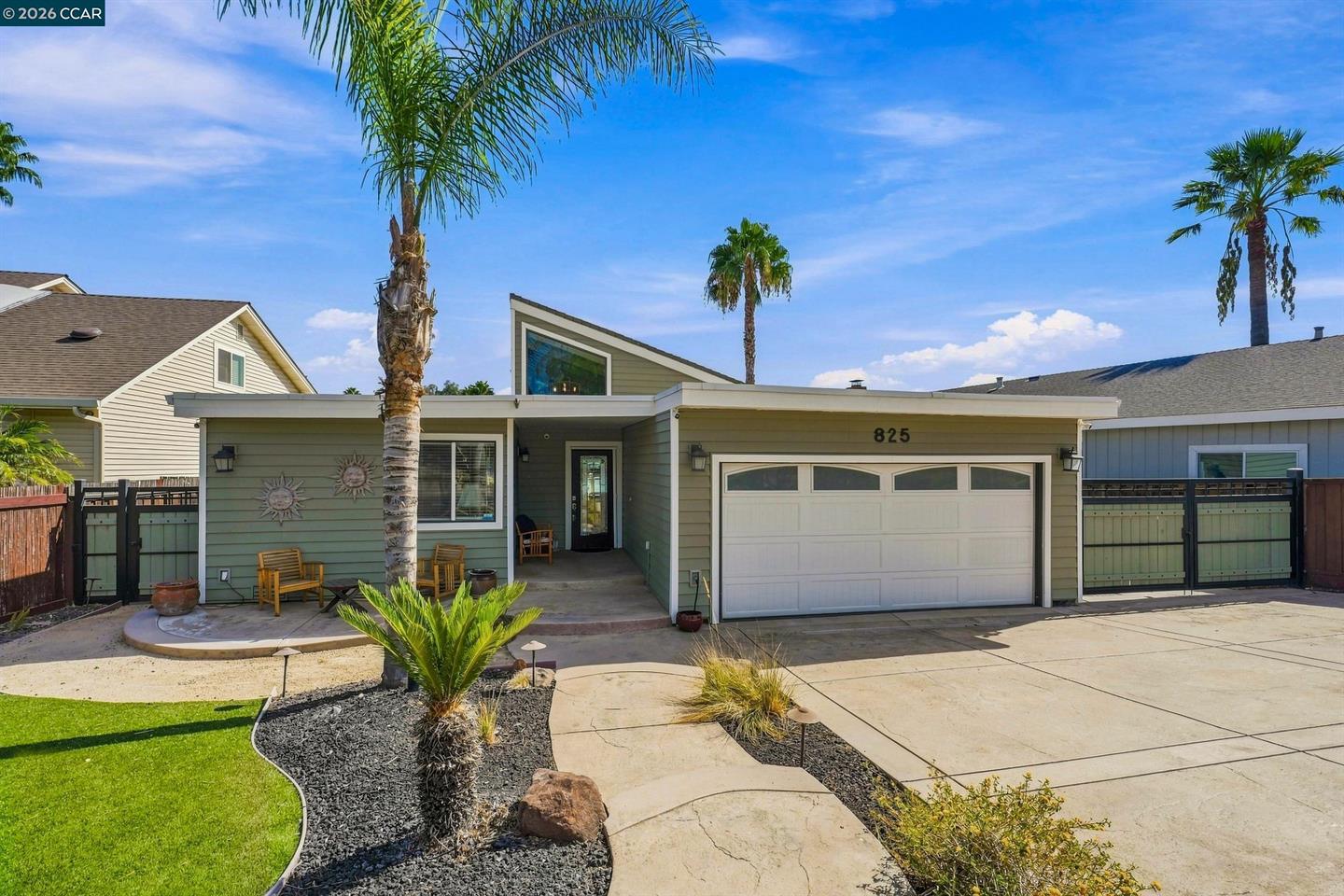 825 Discovery Bay Blvd photo 5