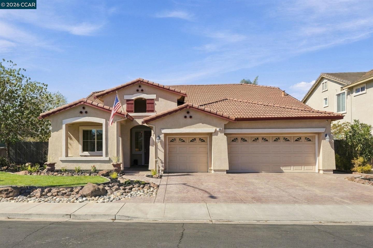 405 Emerson Ct photo 2