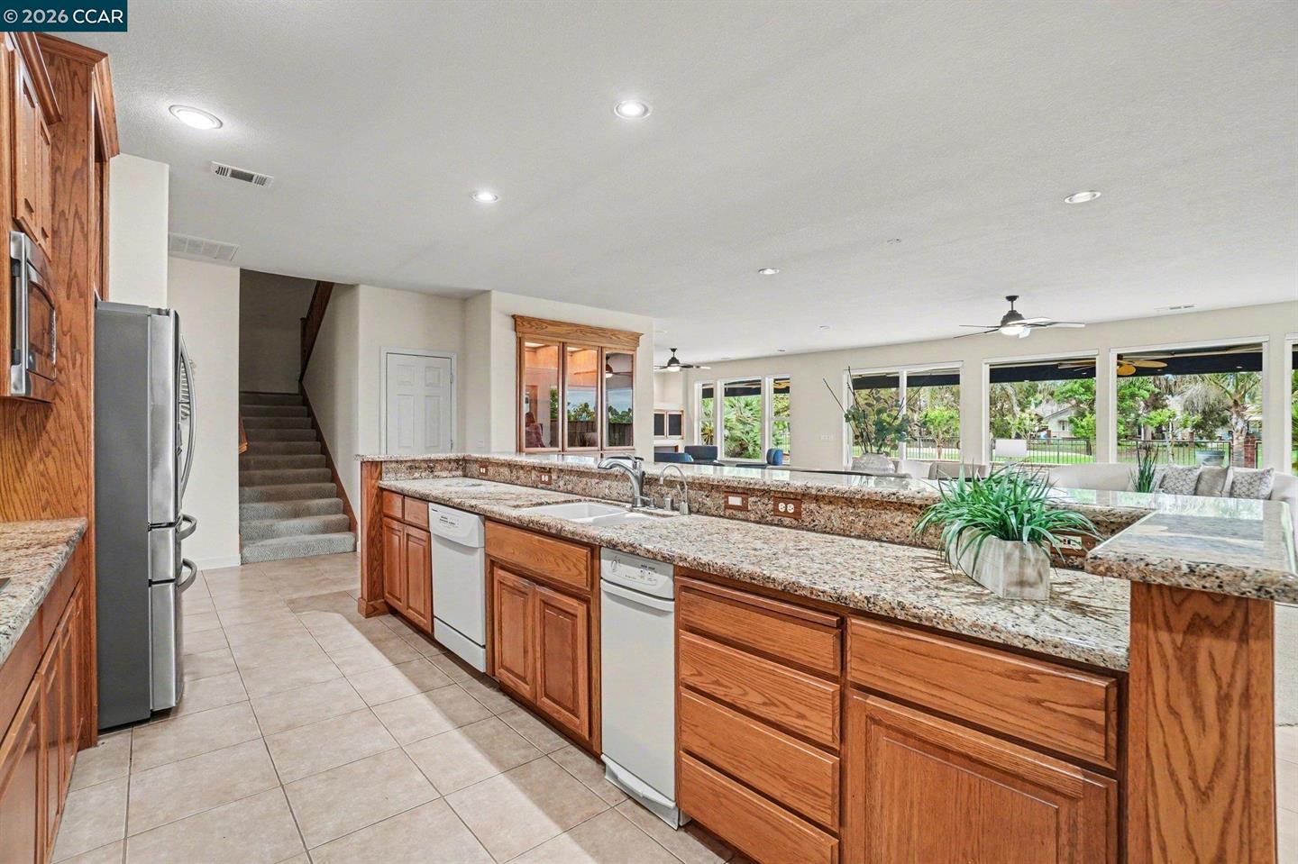 5666 Oakmont Ct photo 18