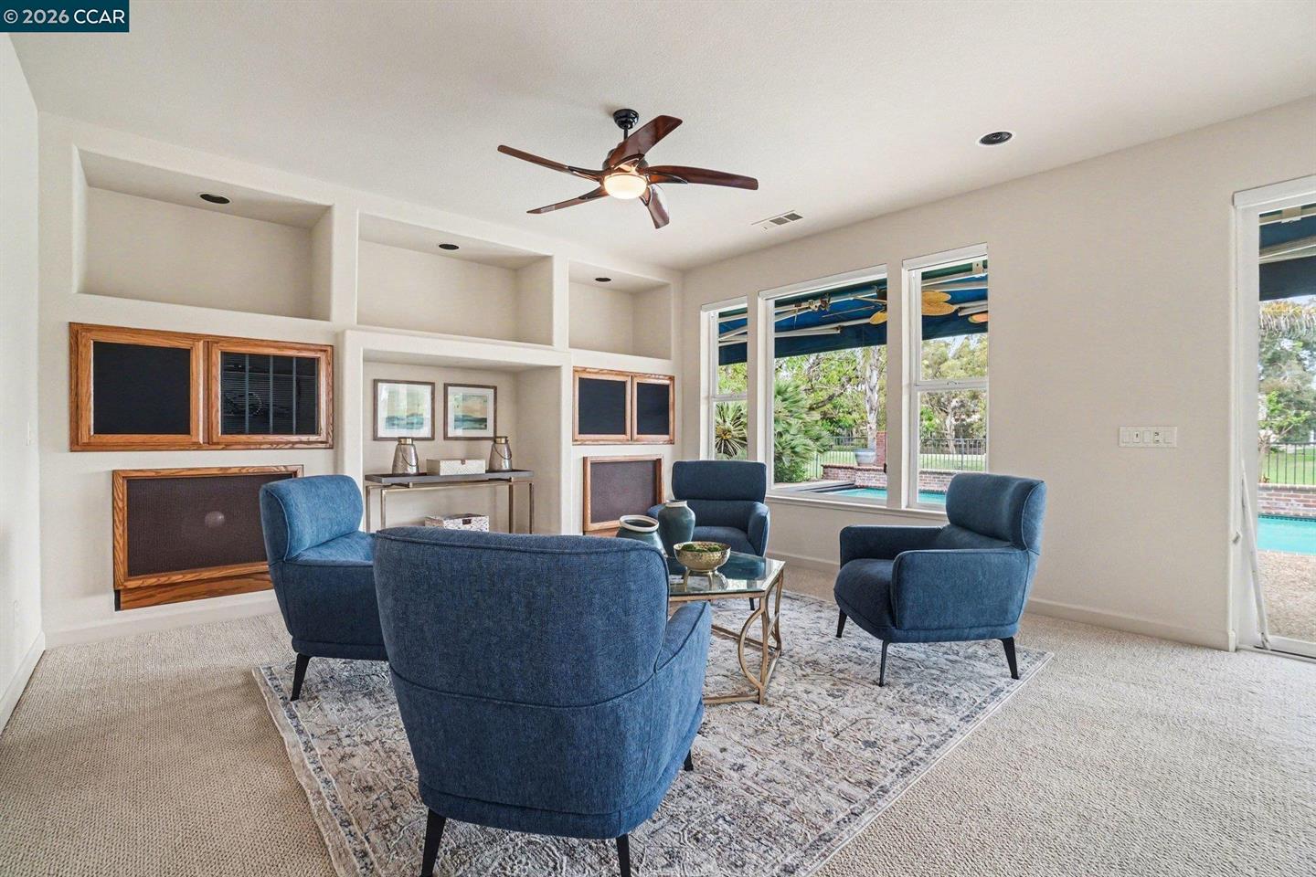 5666 Oakmont Ct photo 6