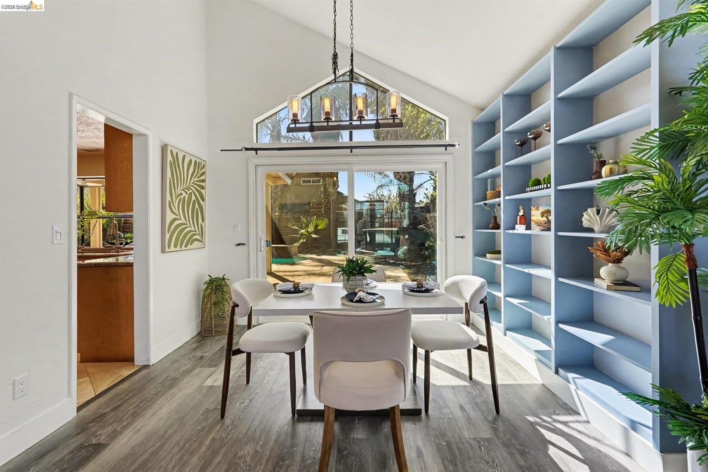 2110 Largo Ct photo 16