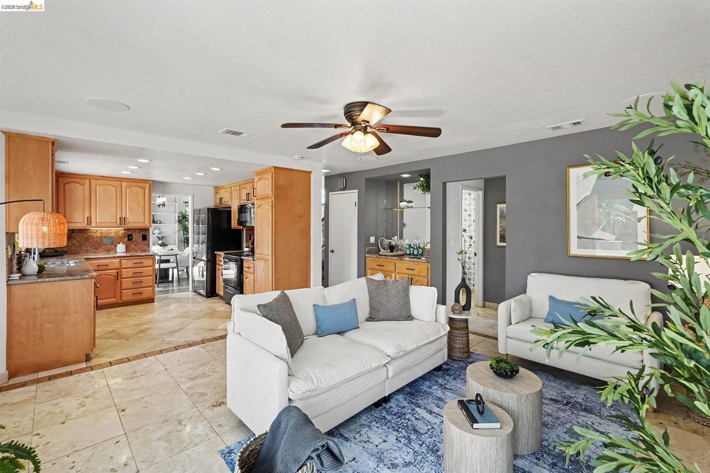 2110 Largo Ct photo 25
