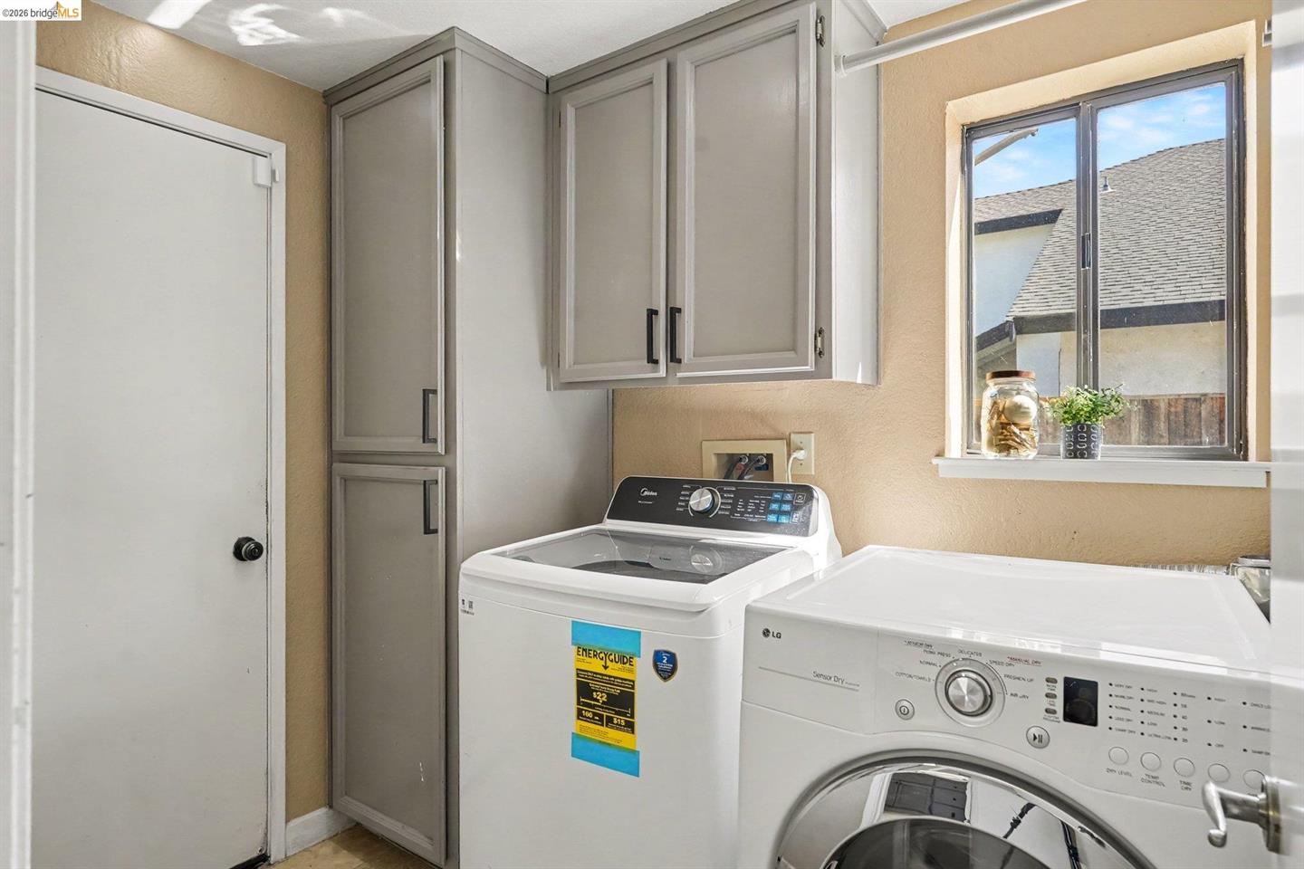 2110 Largo Ct photo 29