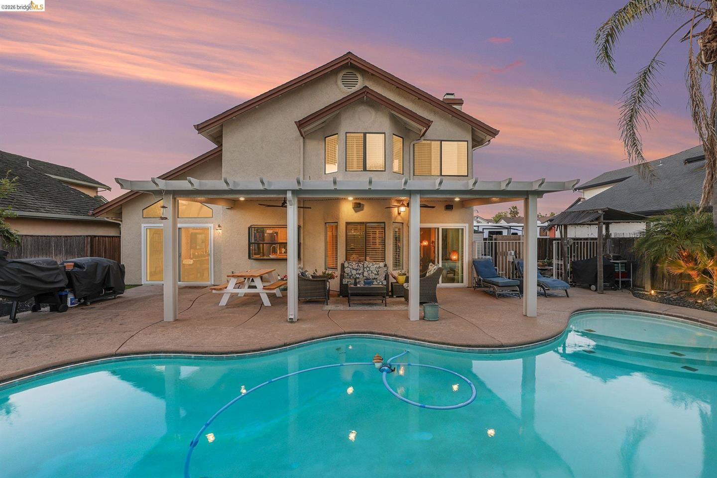 2110 Largo Ct photo 40
