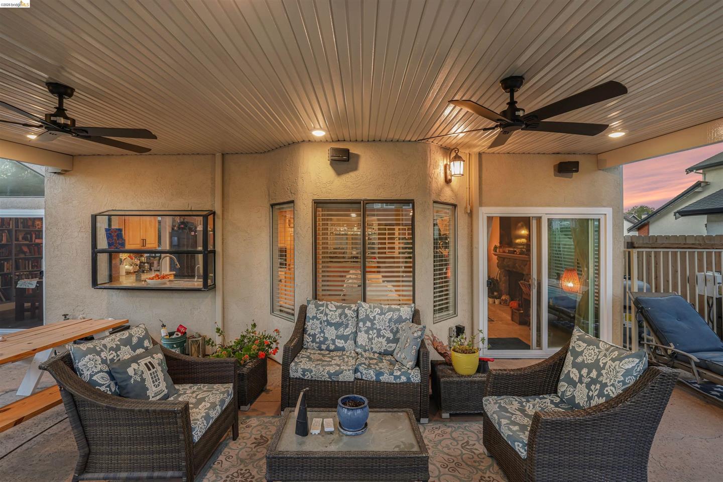 2110 Largo Ct photo 41