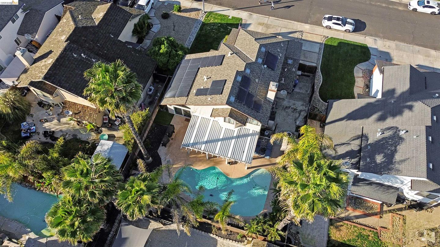 2110 Largo Ct photo 46