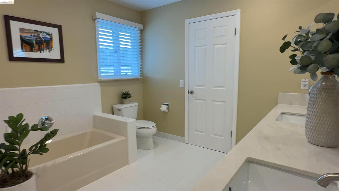 91 Shell Pl photo 29