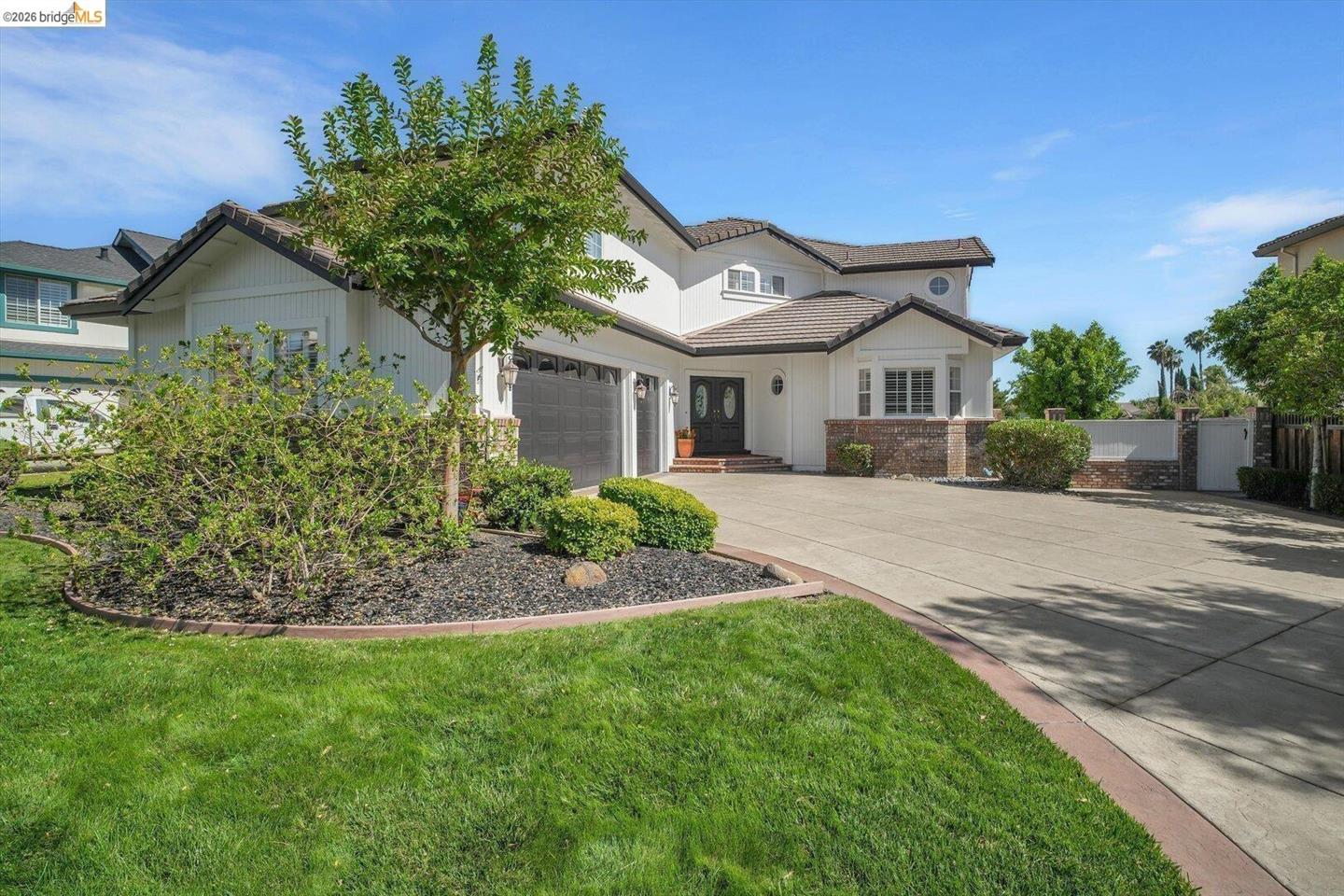 5530 Edgeview DR photo 3