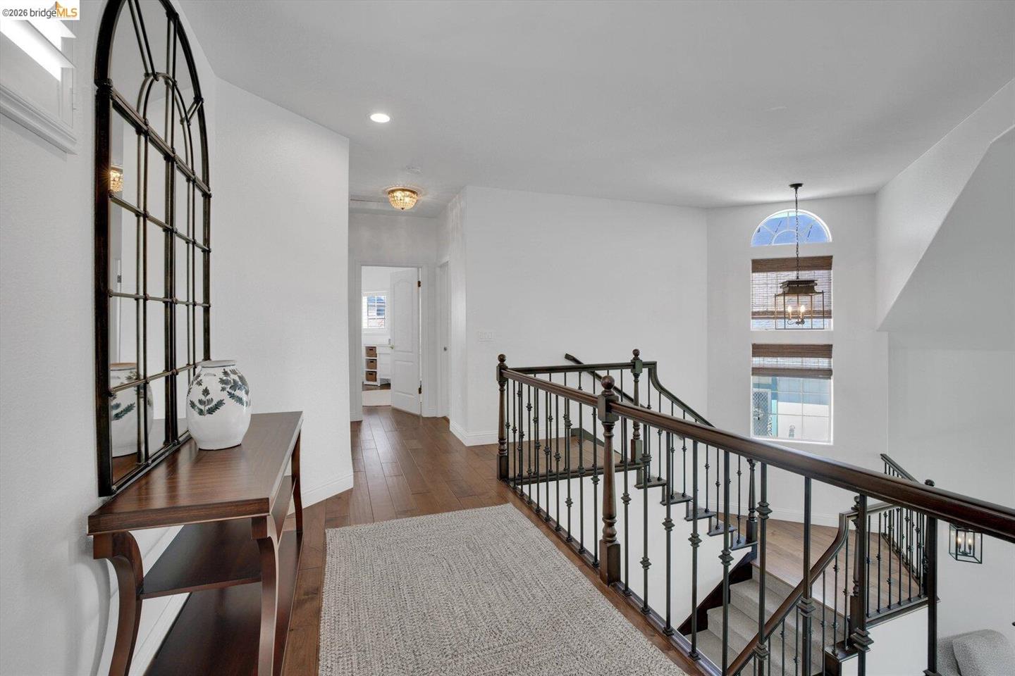 5530 Edgeview DR photo 24