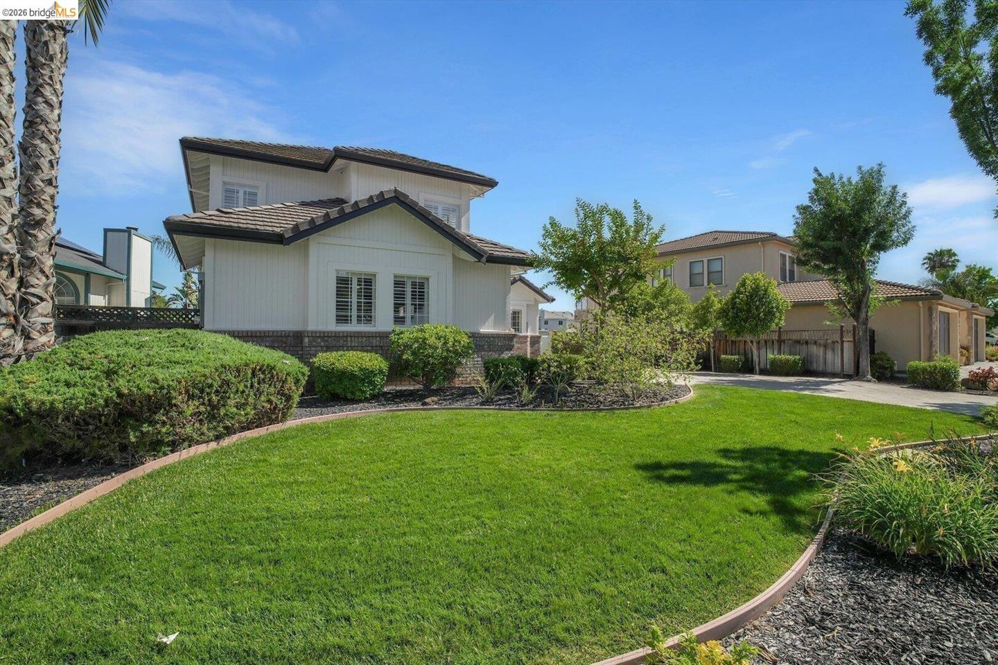 5530 Edgeview DR photo 4