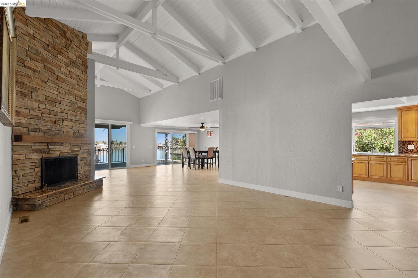 1056 Discovery Bay Blvd photo 6