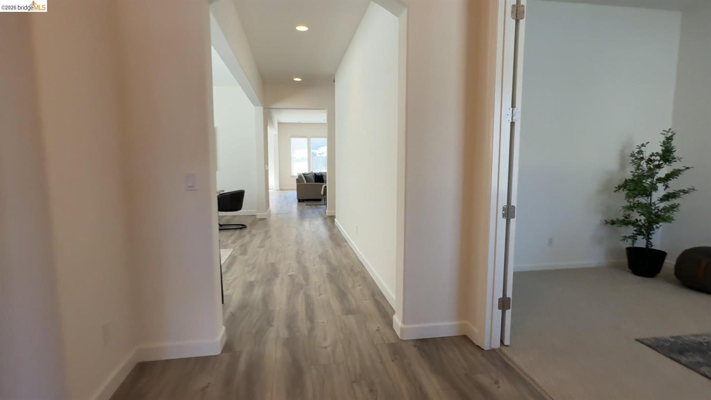 5556 Arcadia Cir photo 16