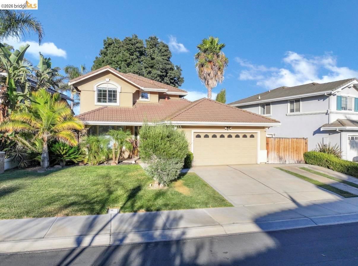 2533 Crescent Way photo 3