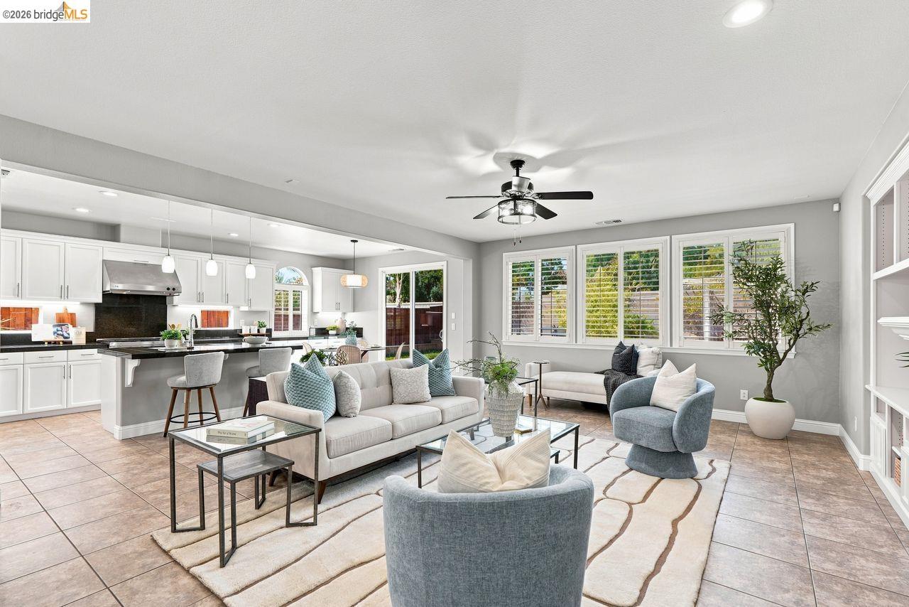 5671 Arcadia Cir photo 18
