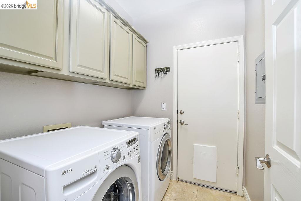 4464 Cove Ln photo 30