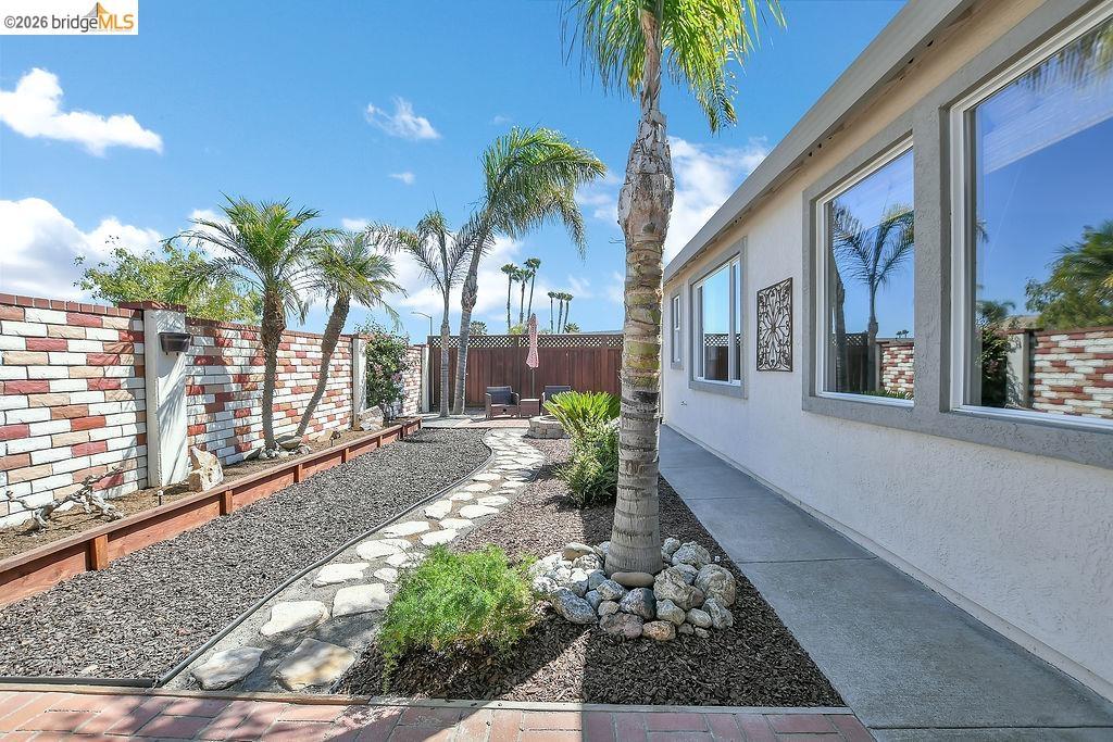 4464 Cove Ln photo 33