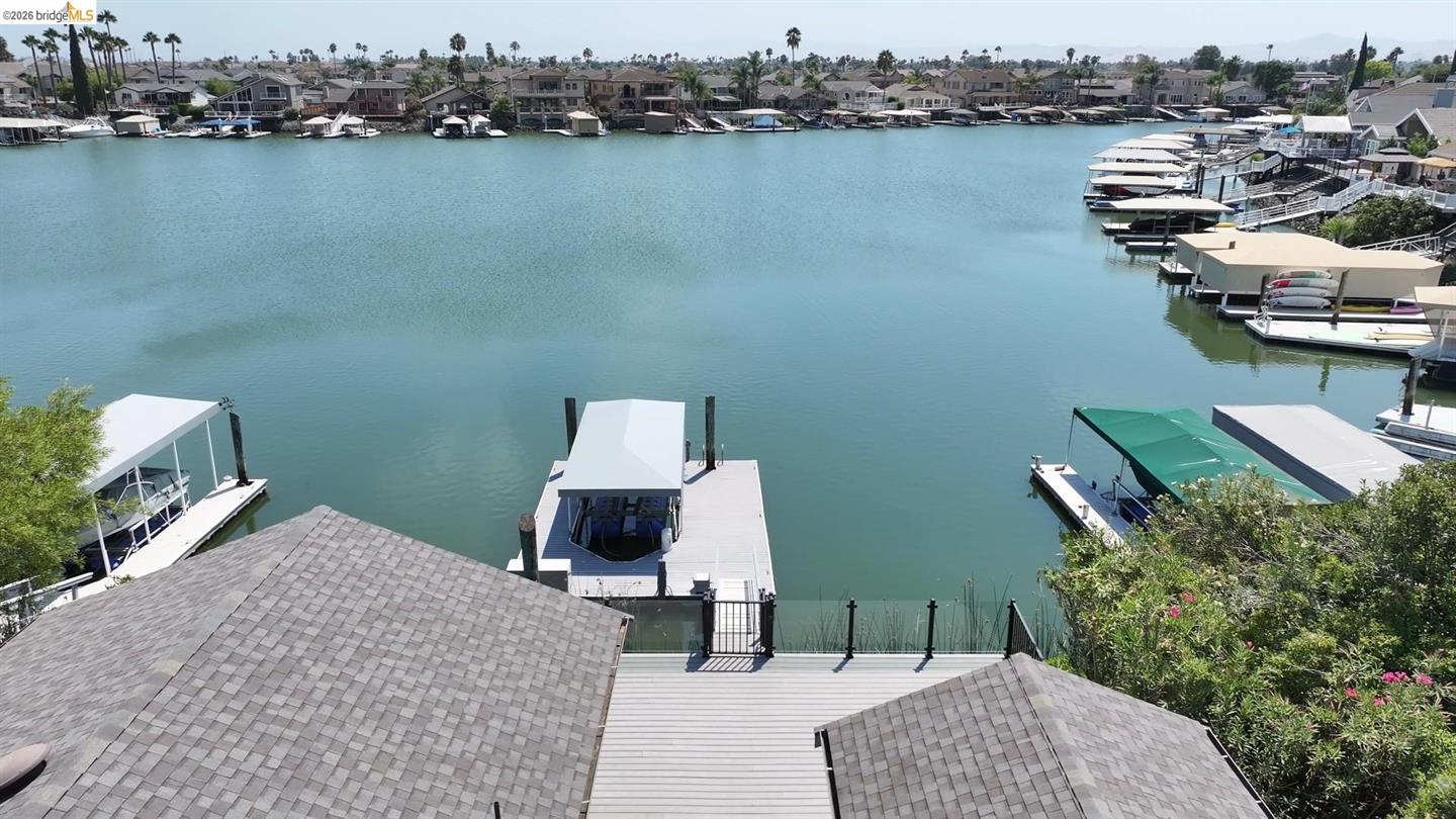 381 Discovery Bay Blvd photo 5