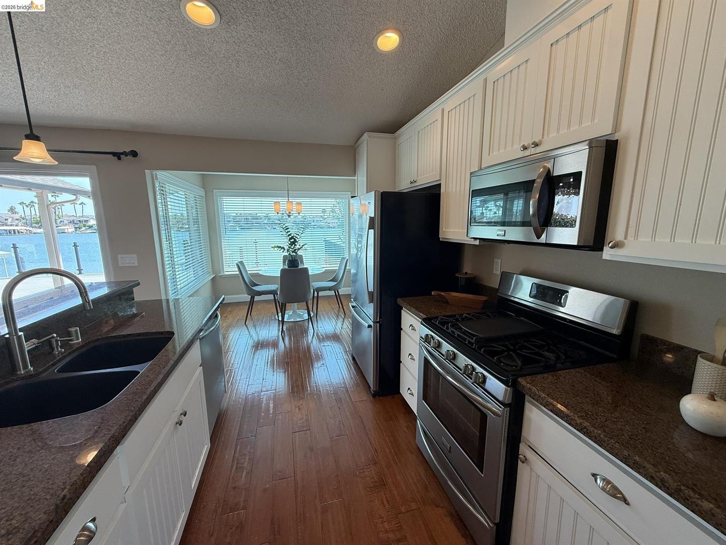 381 Discovery Bay Blvd photo 10