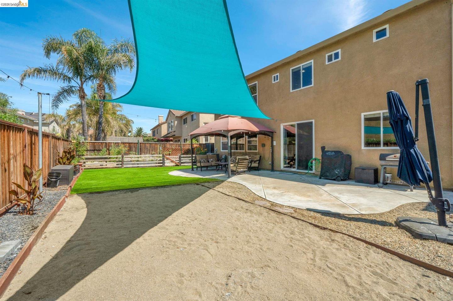 2340 Cambridge Dr photo 19